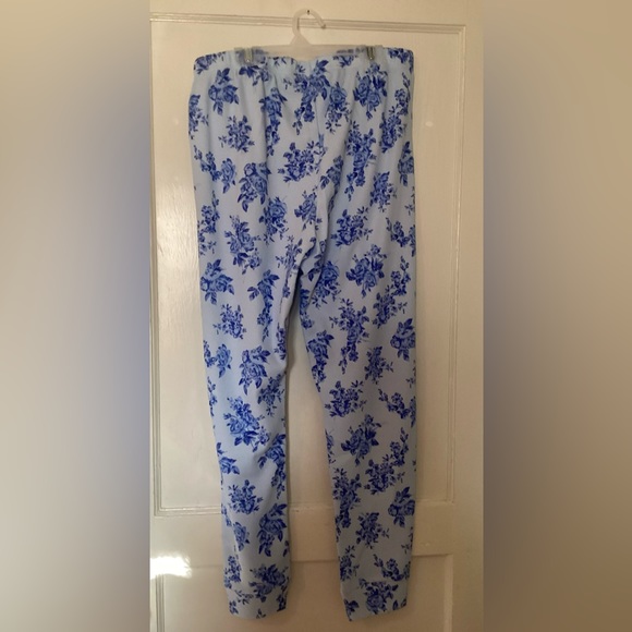Women’s Floral Thermal Pajama Set Large - Picture 4 of 7